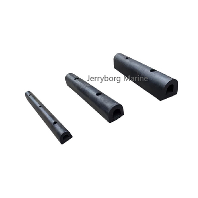 海上用DDフェンダーと重用用用D型ゴムフェンダー