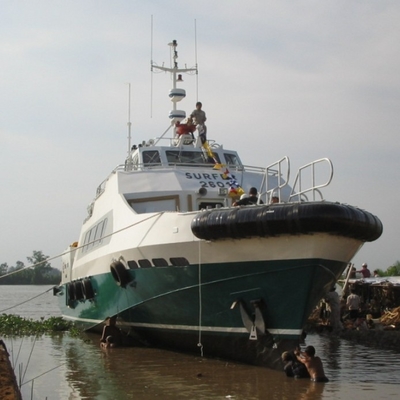 容器海洋ポリウレタン フェンダーのための有用なWorkboatの泡のフェンダー