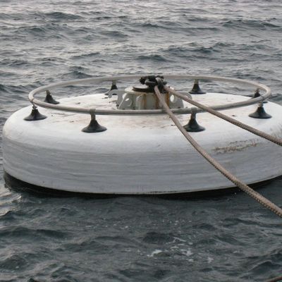 黄色い浮遊ブイを浮かべているプラスチック安全で高い浮力の海兵隊員