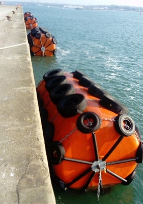 Anti-Collisionカスタマイズされた港が付いているエヴァのボートのフェンダーのPolyureaの浮遊コーティング