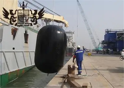 高品質のゴム 横浜型 水力気圧フェンダー 潜水艦用