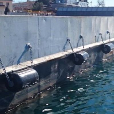 エヴァの海兵隊員はフェンダー3.3m*6.5mポリウレタン皮の浮遊フェンダーが付いている泡立つ