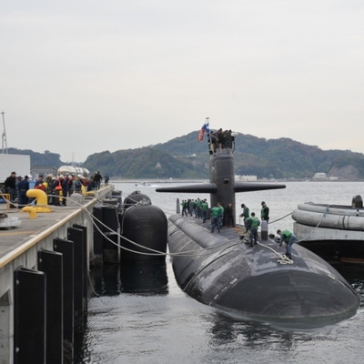 米国海軍横浜電気潜水艦のハイドロ空気のゴム製 フェンダー