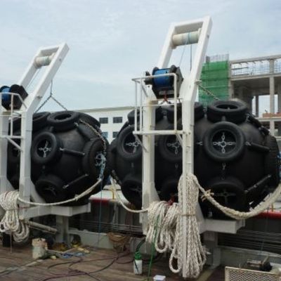 衝突回避の頑丈な停泊のバンパーのためのCSS GL横浜のゴム製 フェンダー