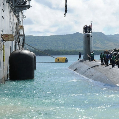 標準サイズの空気のゴム製縦のハイドロ海底フェンダー
