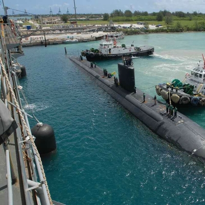 ハイドロ空気のフェンダーを浮かべる高エネルギーの吸収の潜水艦
