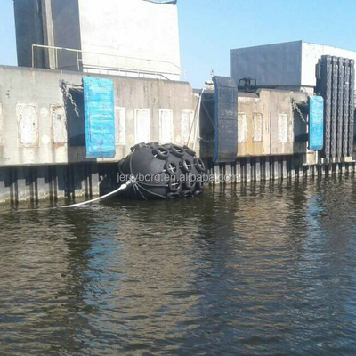 フェンダーstsの容器の船の横浜浮遊空気のつなぐ海洋のフェンダー
