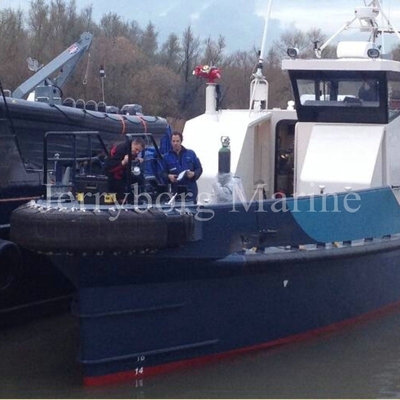 ボートのためのタグボートのフェンダーの海洋安全Workboatエヴァの泡が充填されたフェンダー