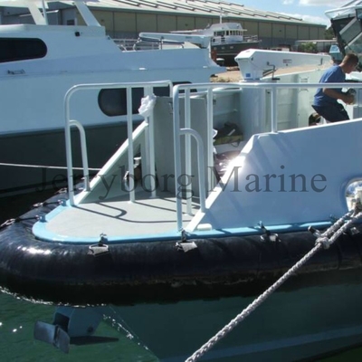 ボートのためのタグボートのフェンダーの海洋安全Workboatエヴァの泡が充填されたフェンダー